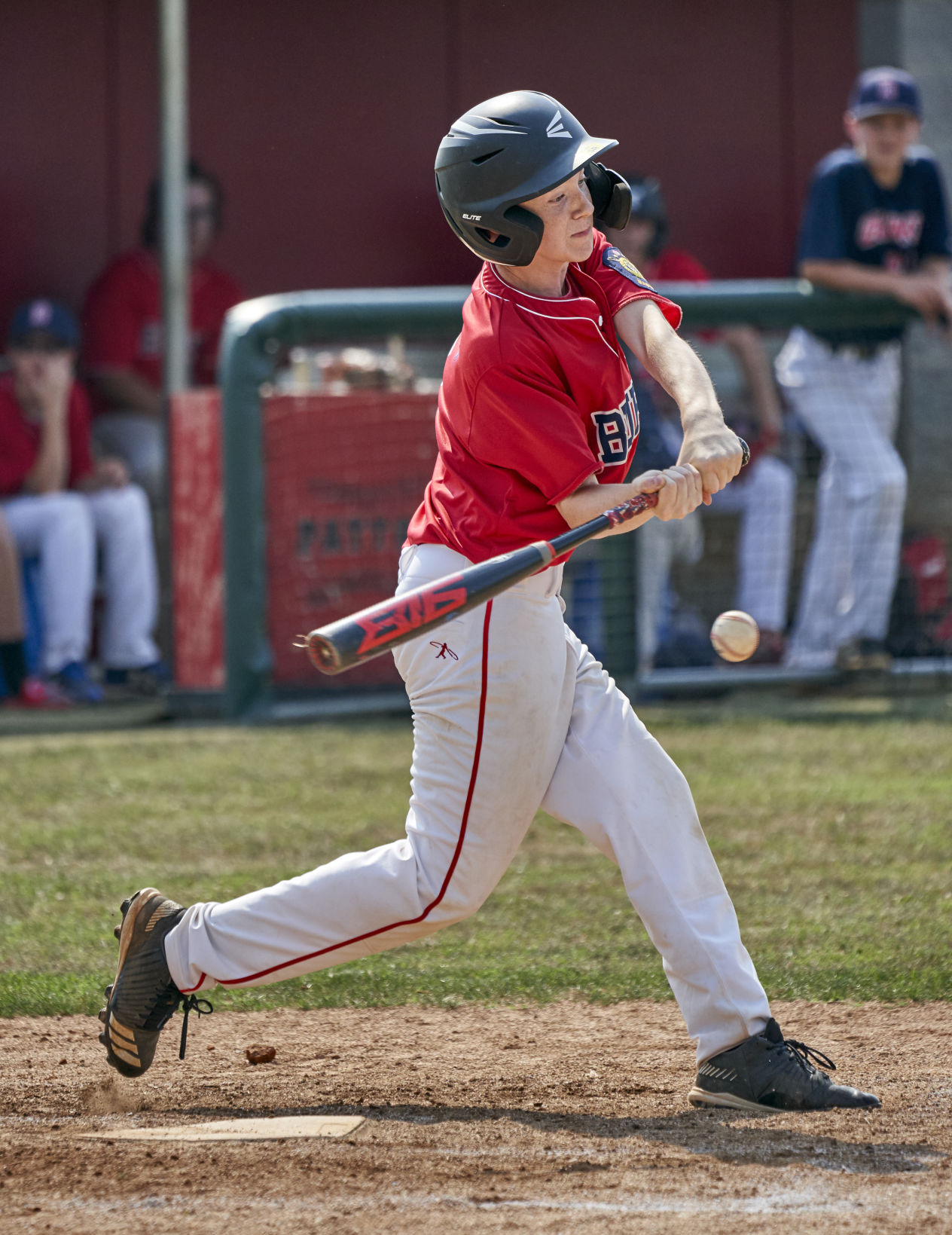 JR LEGION0602 5.jpg